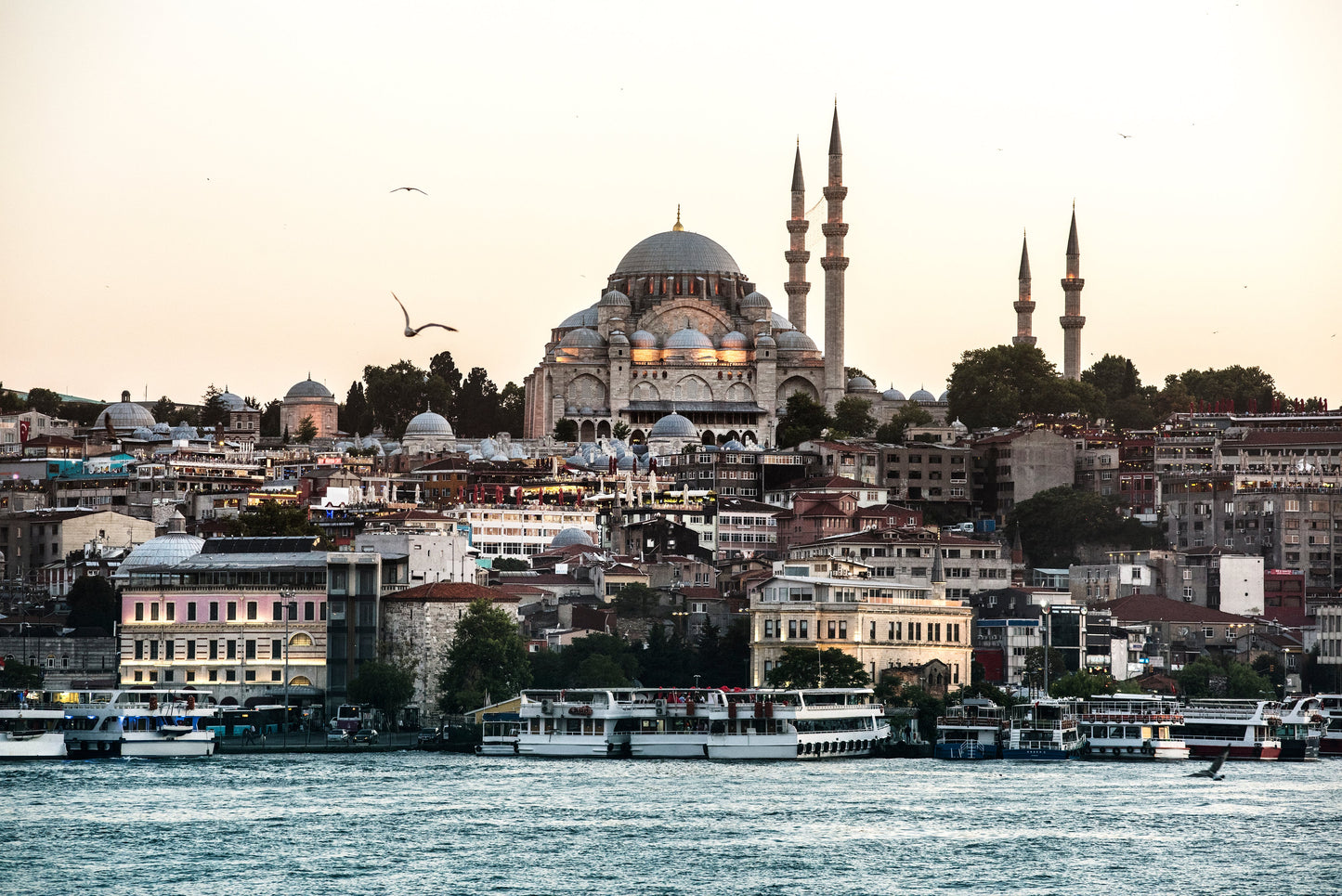 „Istanbul Magic“ – Majestätische Moschee am Bosporus Print Home  Print Home