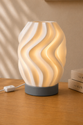 WAVE – Organische Wellen Tischlampe aus dem 3D-Drucker | Flache LED