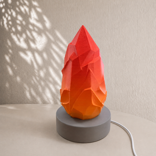 Glüah-Spitz – Geometrische Kristall-Tischlampe aus dem 3D-Drucker | Print Light