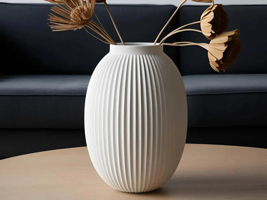 Vase „Linea“ – Minimalistische Designvase mit feiner Rillenstruktur - Print Home