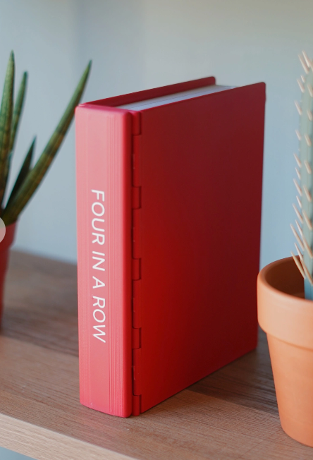 PlayBook’d: „Vier gewinnt“ Edition – Das Reisespiel im Buch-Design ForgeCore  Print Home