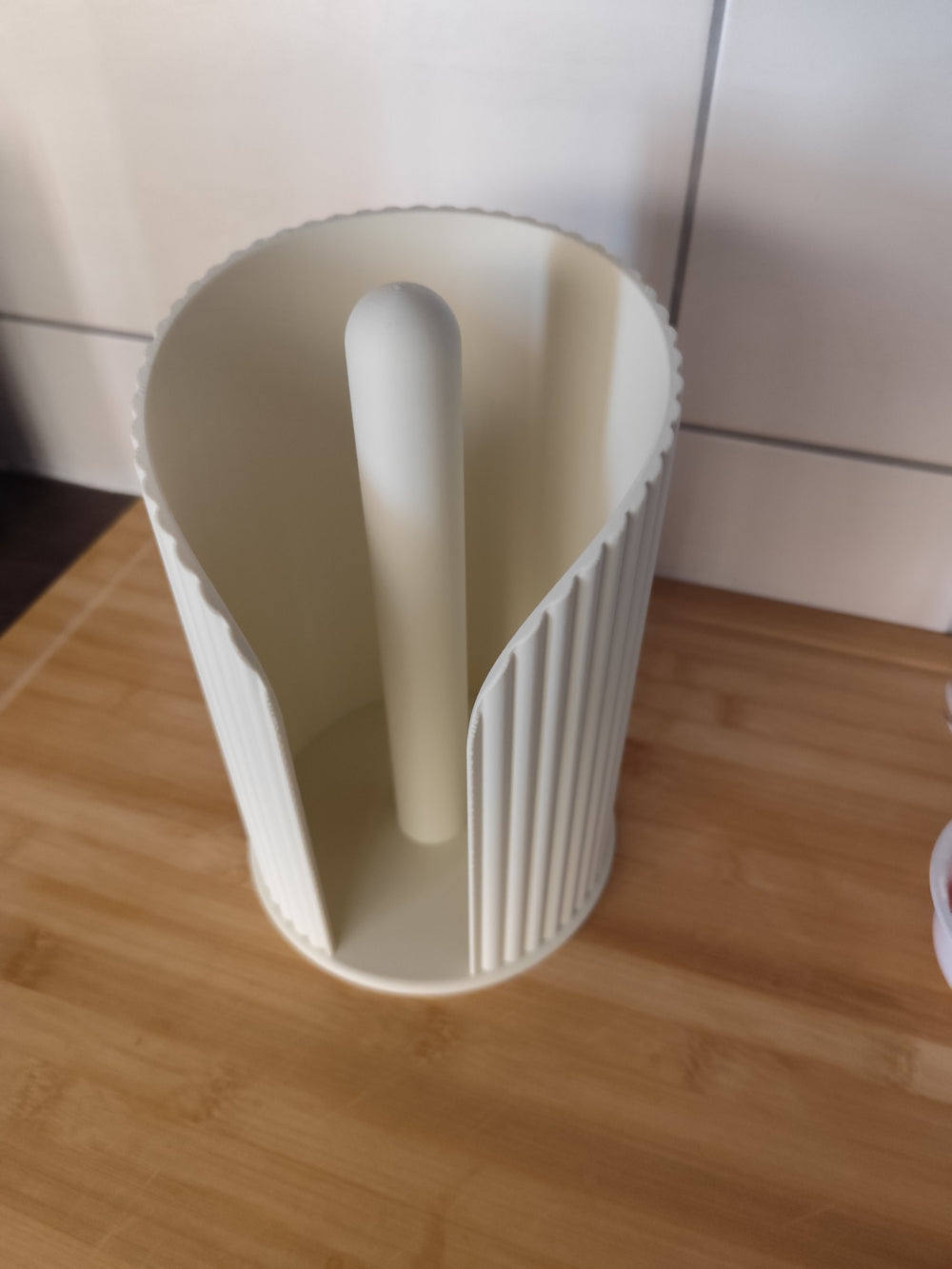 PAPPERSHÅLLARE Küchenrollenhalter aus PLA, weitere Ansicht