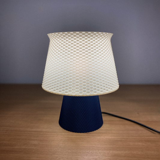 Vävsken – Gewobene Design-Tischlampe mit E14/E27 Fassung | Print Light