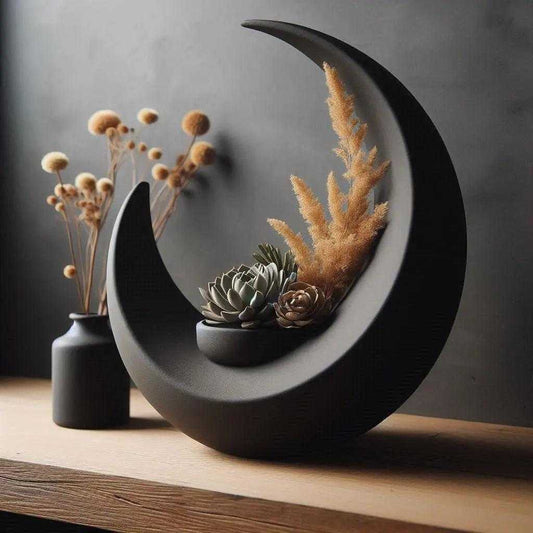Objekt „Eclipse“ – Skulpturales Halbmond-Design mit Schale