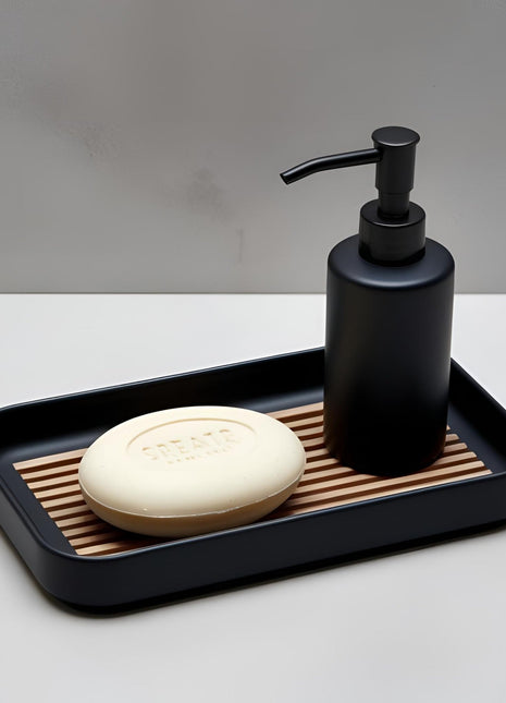 „Mono Set“ – Seifenspender & Ablage auf Design - Tablett - Print Home„Mono Set“ – Seifenspender & Ablage auf Design - Tablett643359758Print HomeBadezimmer„Mono Set“ – Seifenspender & Ablage auf Design - Tablettmodern - design