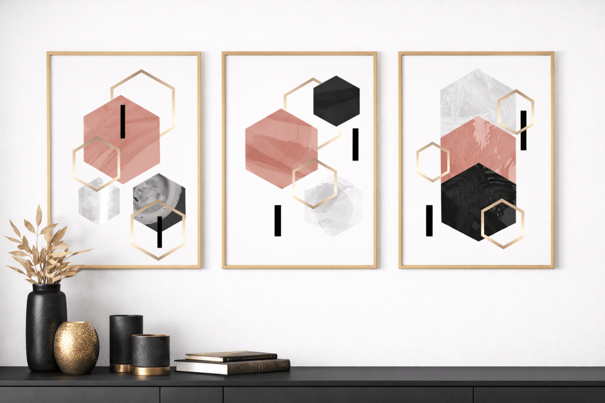 „Blush Geometry“ – Modernes Wandbild-Trio mit Goldakzenten - Print Home