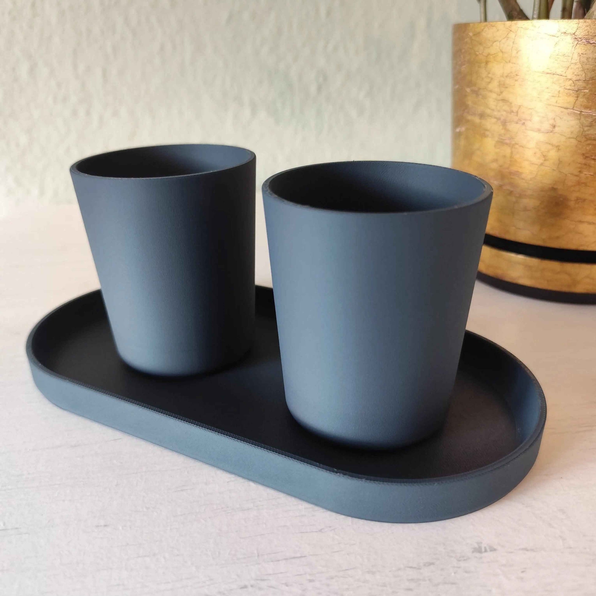 „Nordic Calm“ – 2er Set Designbecher mit Tablett - Print Home