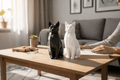 Shital – Moderne Katzen Dekofigur in Schwarz oder Weiß | Design Skulptur - Print Home